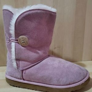 Lilac Bailey Button Uggs Size 8 1/2
